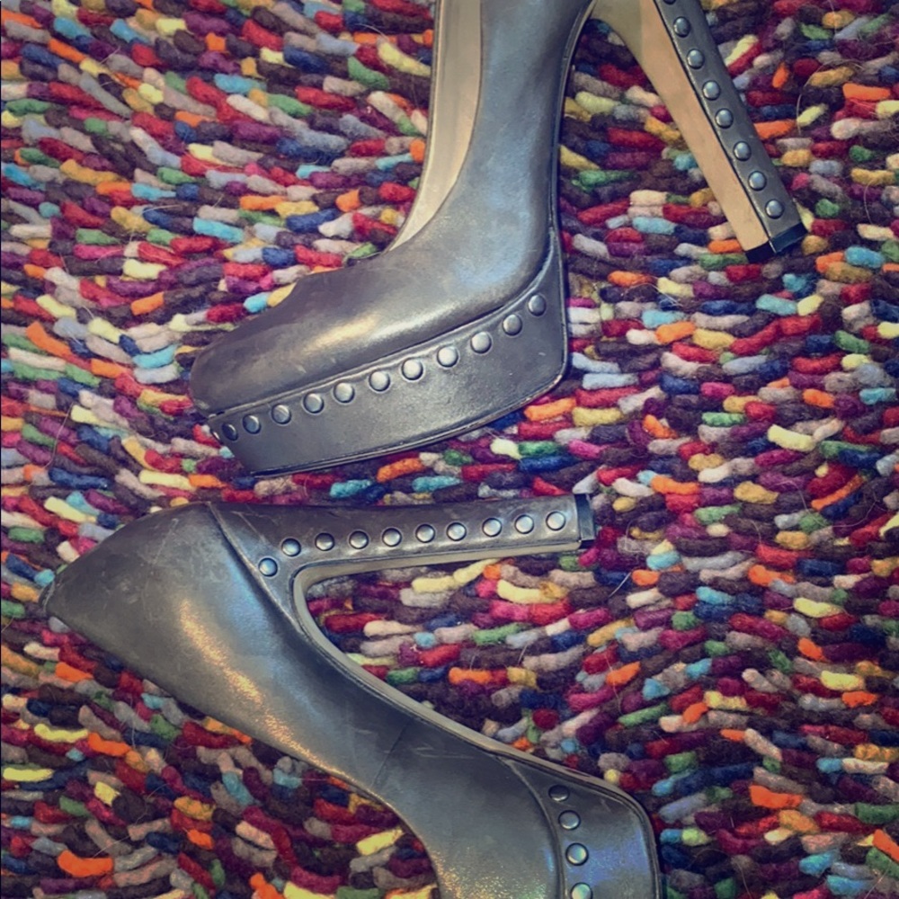 Vince Camuto heels